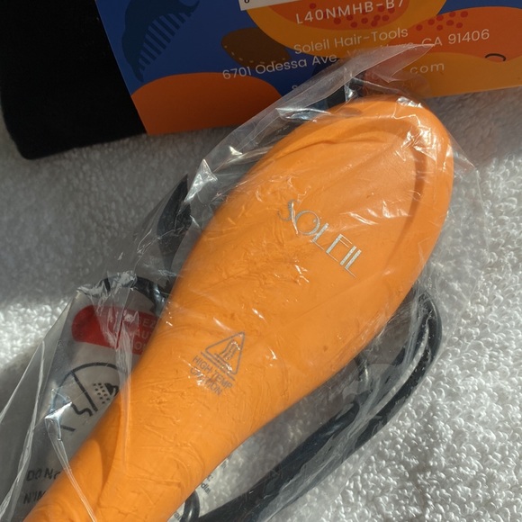 Soleil Beauty Hair Tools Mini Heat Brush - Apricot - Picture 9 of 10